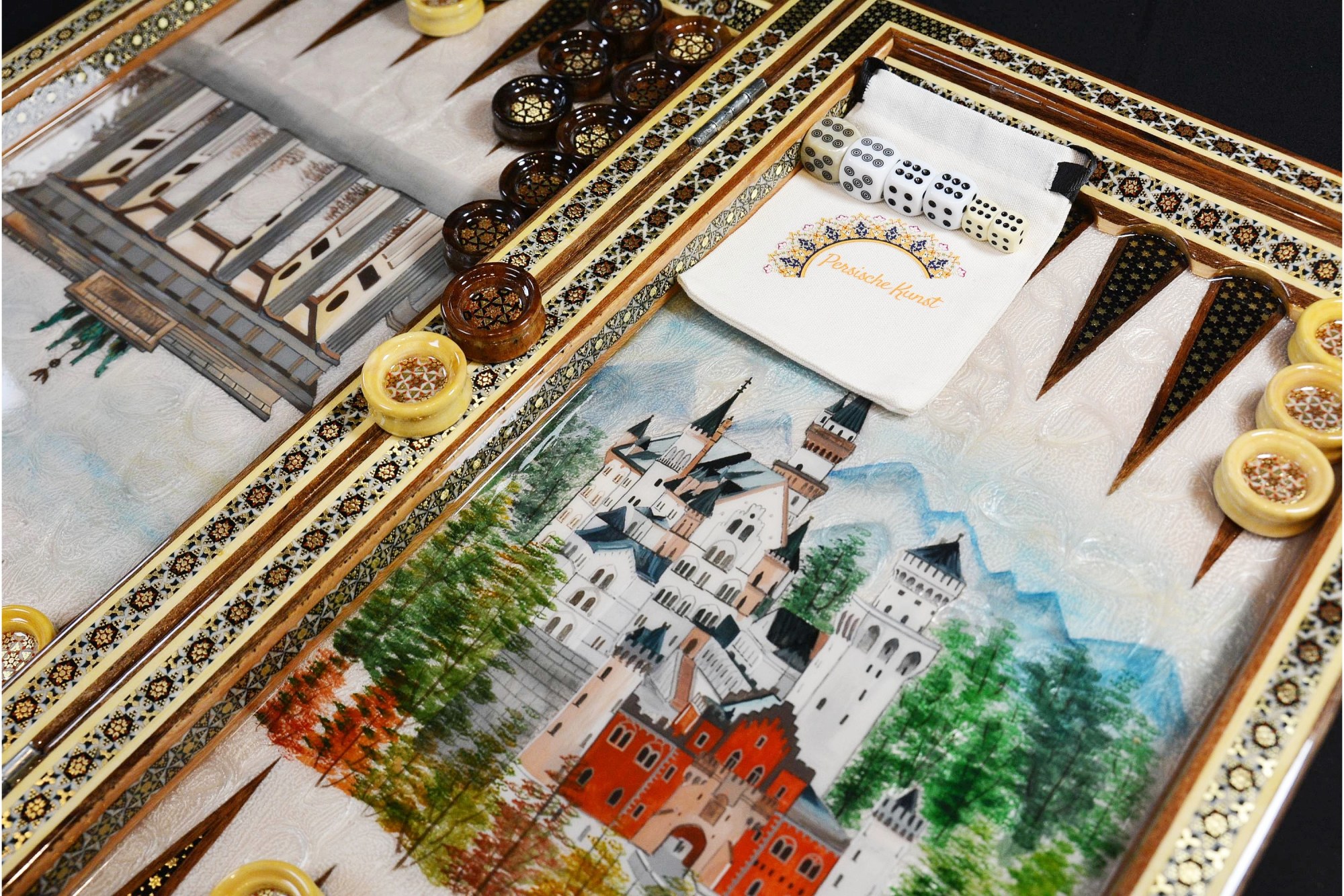Handgefertigte persische Holzkunst – Backgammon & Schach mit Khatam-Intarsien