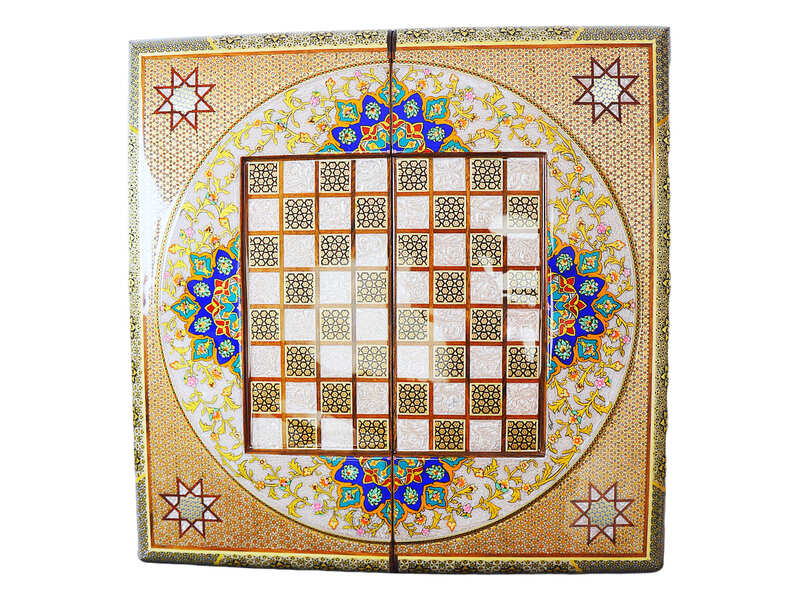 Schachbrett-Seite vom hochwertiges Schachbrett und Backgammon mit Blumenmuster und Intarsien-Design